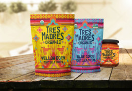 tres madres organic corn chips with salsa
